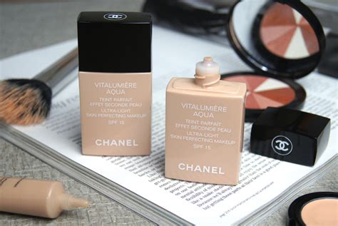 chanel vitalumiere aqua review oily skin|Chanel vitalumiere aqua beige rose.